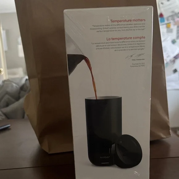 Ember Black Temperature Control Tumbler 16oz - Picture 4 of 4